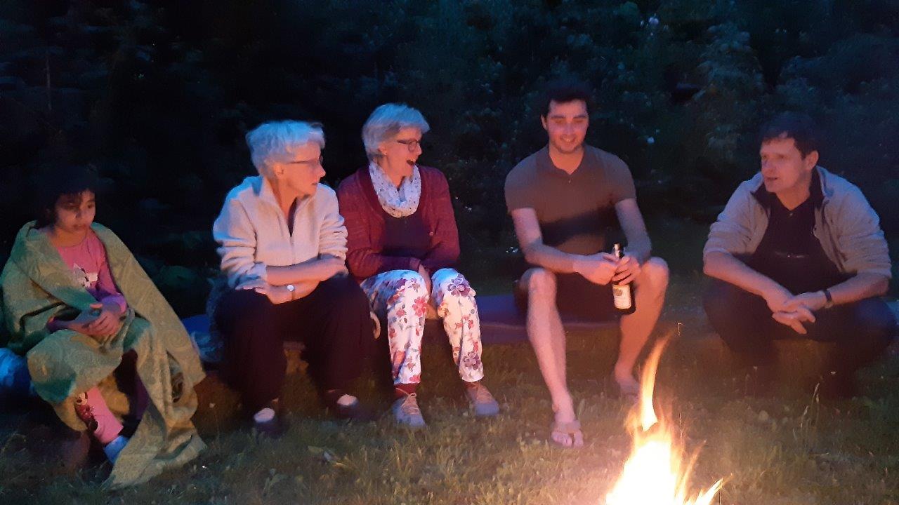 pro_Aktuelles_Rundbrief_Herbst2021_Heller-Wohnen_am_Feuer