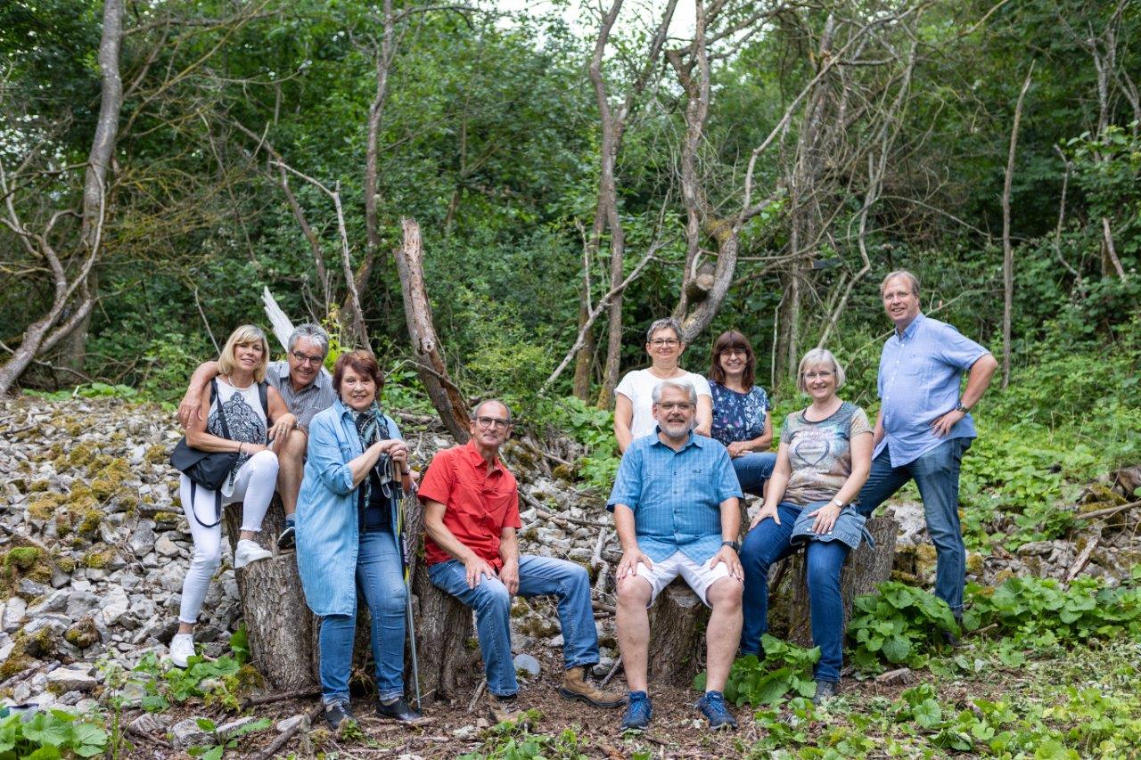 pro_Aktuelles_Rundbrief_Herbst2021_ViaNova_Gruppenbild_Wald