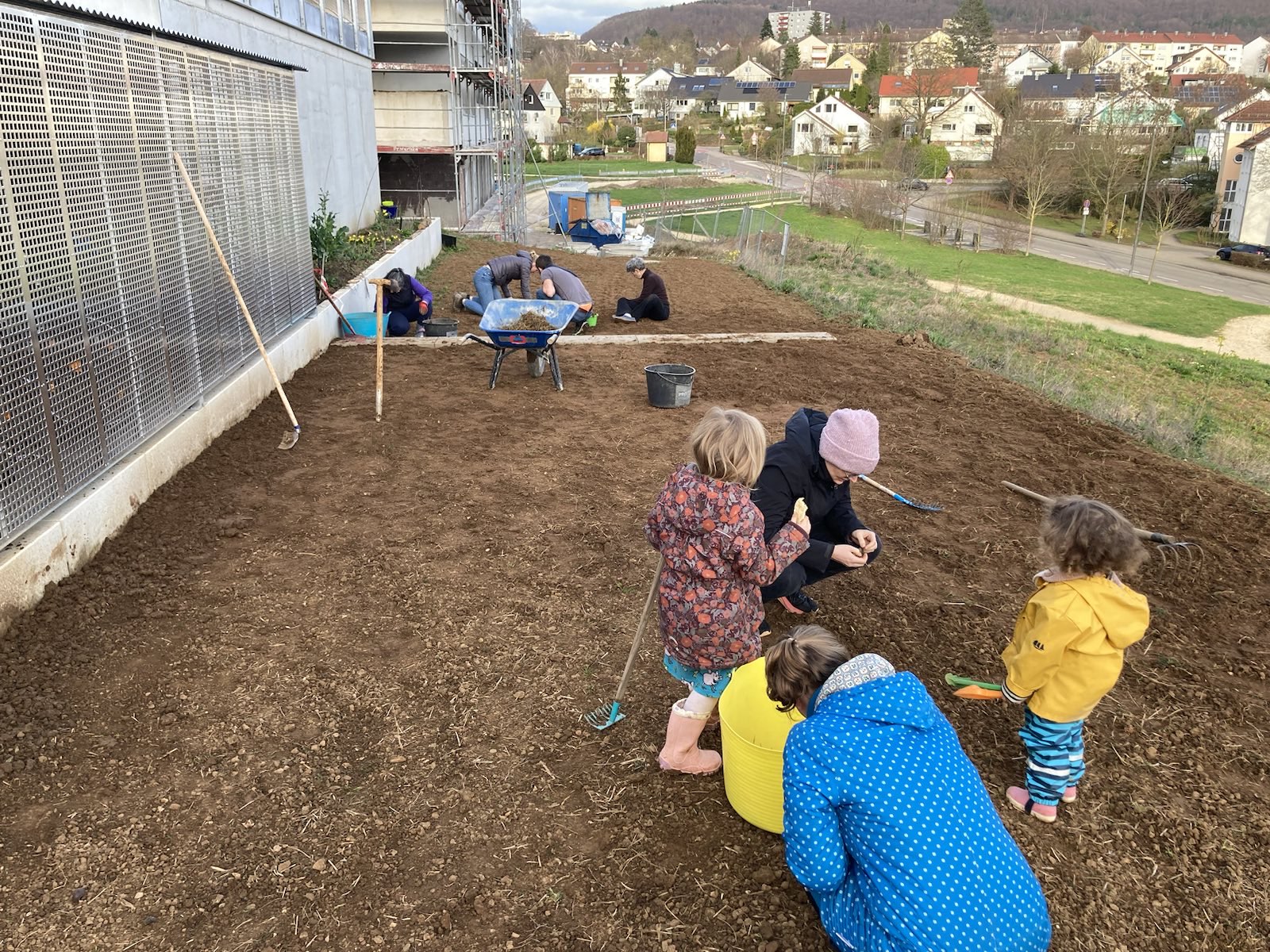 pro_Aktuelles_Rundbrief_Fruehjahr2024_GENiAAL_Aussenanlagen